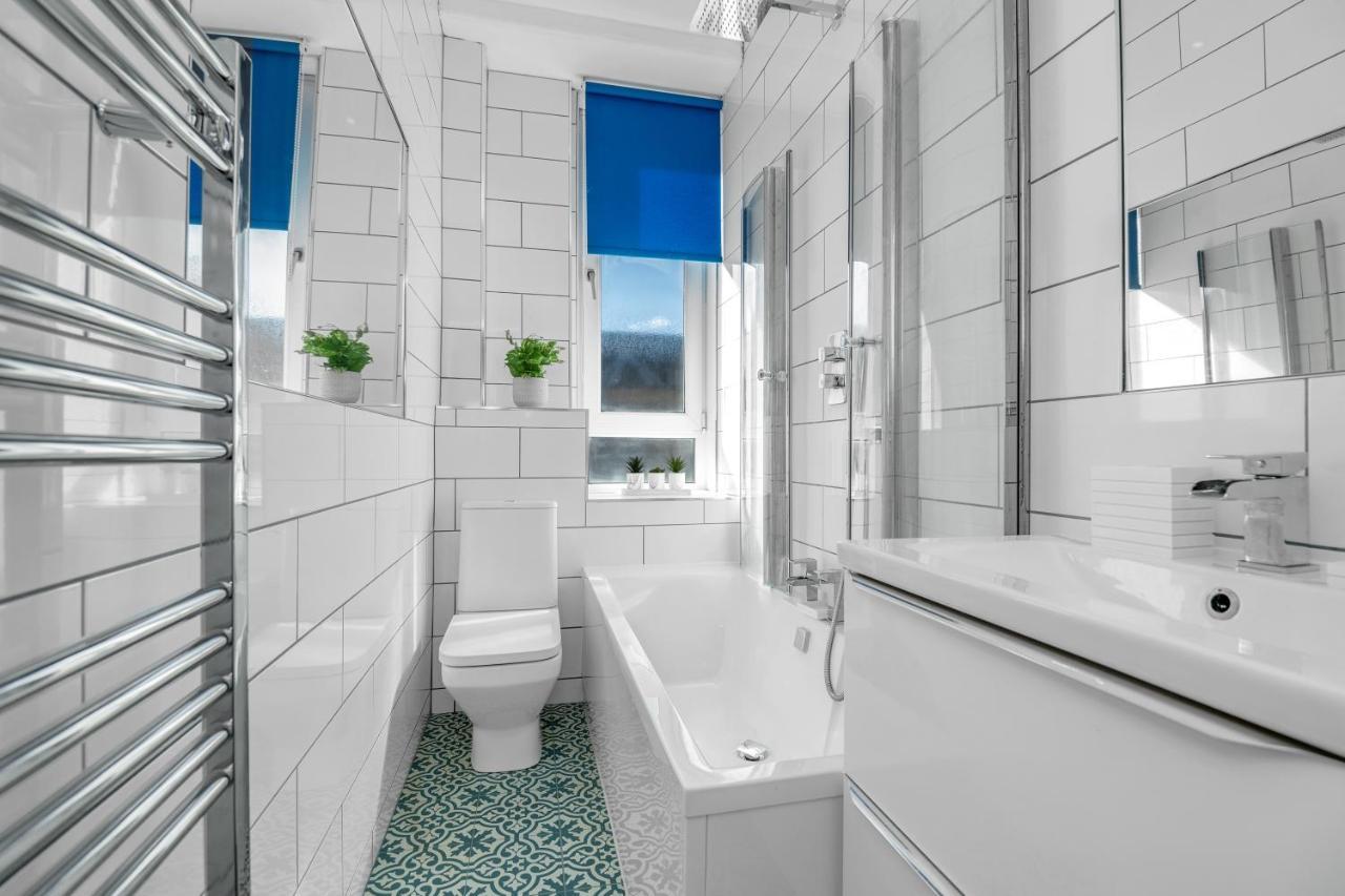 Spacious & Modern 1 Bedroom Flat - Near Centre & Arthur Seat Edinburgh